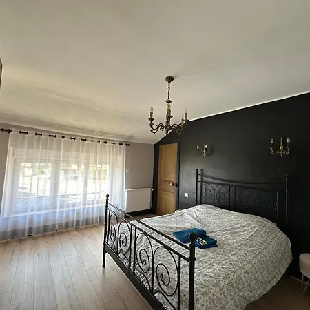 Oplm 8 P Proximite Charleville Holiday home Prix-les-Mezieres